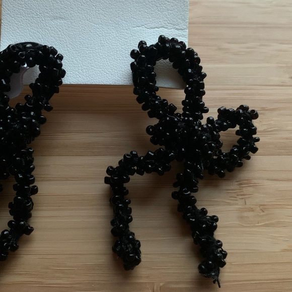 Free People Brandy Bow‎ Dangles Beaded Earrings - Black - NWT - Picture 5 of 7